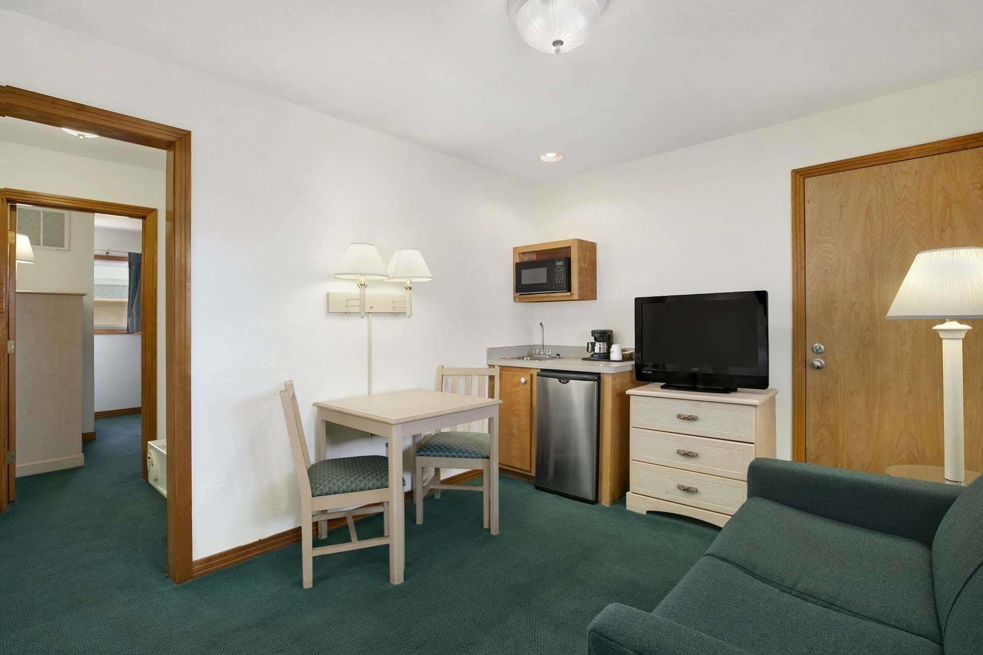 Mariner Inn And Suites Kill Devil Hills Extérieur photo